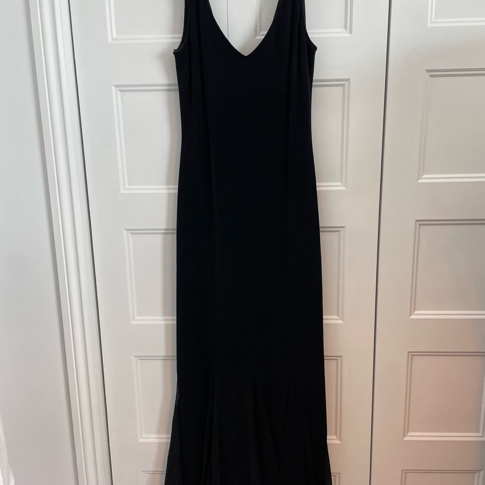 Elegant Black Sleeveless Dress